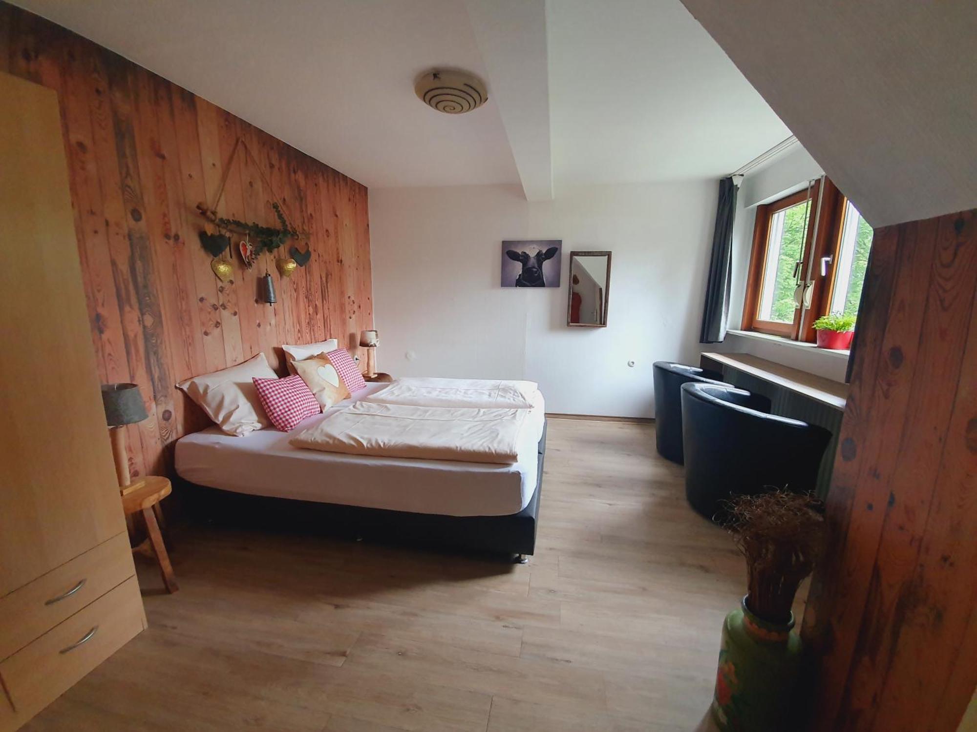 Zur Schmitte Bed & Breakfast Schmallenberg Luaran gambar