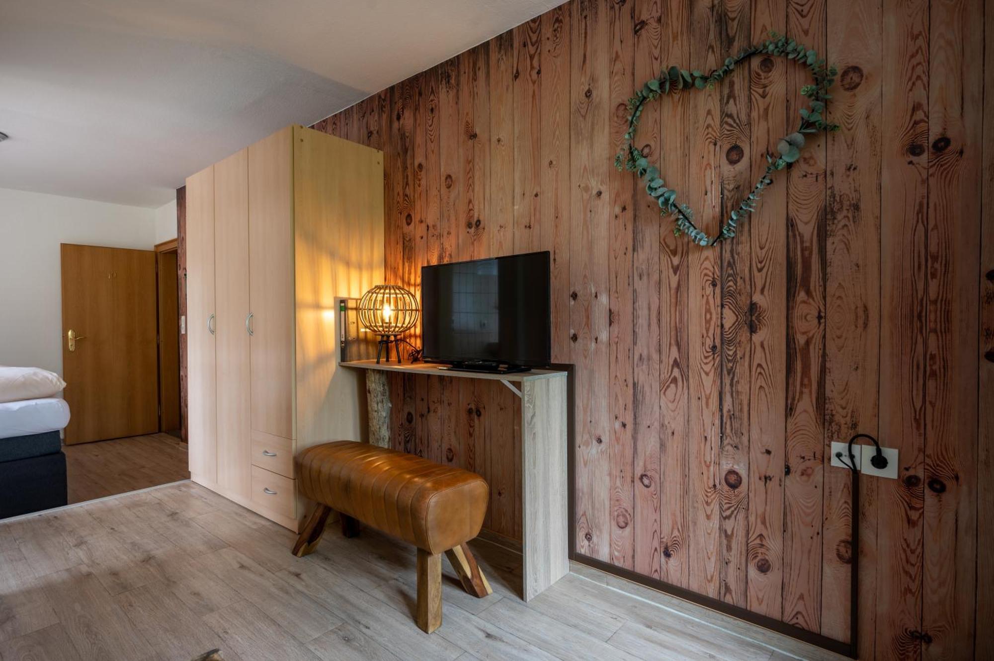 Zur Schmitte Bed & Breakfast Schmallenberg Luaran gambar